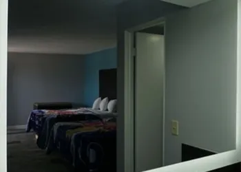 Thunderbird Motel hotel thumbnail 7