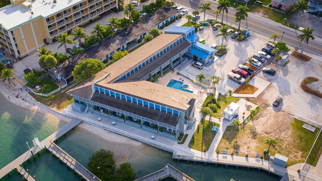 Dockside Inn & Resort hotel detail image 2