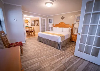 Dockside Inn & Resort hotel thumbnail 7