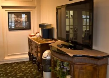 Hillside Inn hotel thumbnail 5