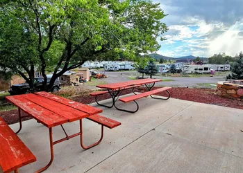 Canyon Motel and RV Park hotel thumbnail 2
