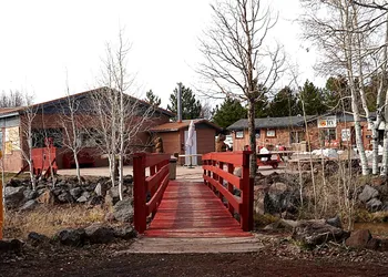Canyon Motel and RV Park hotel thumbnail 4