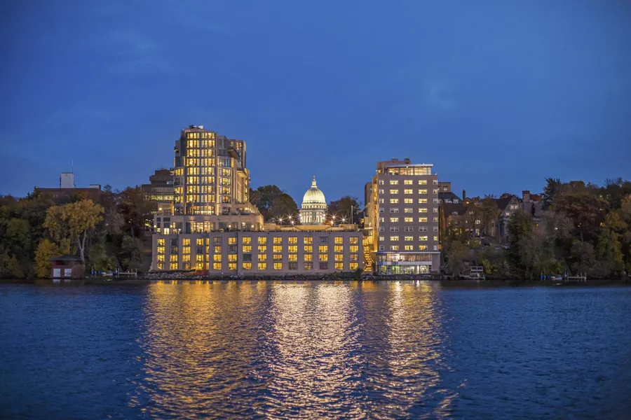 The Edgewater hotel detail image 2