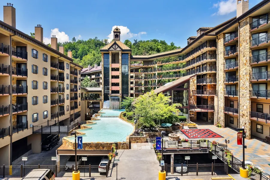 Gatlinburg Town Square hotel detail image 2