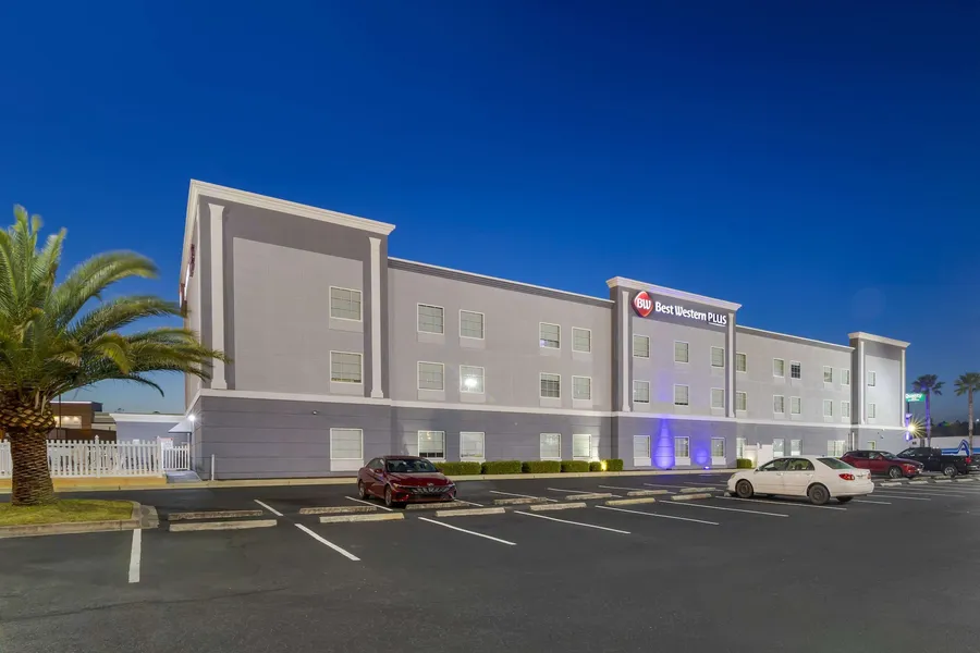 Best Western Plus Brunswick Inn & Suites hotel detail image 2