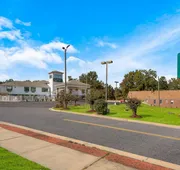 Quality Inn Sandersville hotel detail image 4