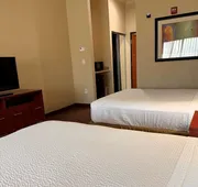 Ramada by Wyndham College Station hotel detail image 7