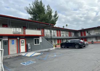 Passport Inn Pomona hotel thumbnail 2