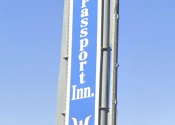 Passport Inn Pomona hotel thumbnail 4