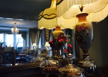 The Carriage House B&B hotel thumbnail 2