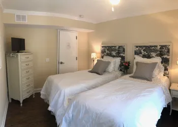 The Carriage House B&B hotel thumbnail 6