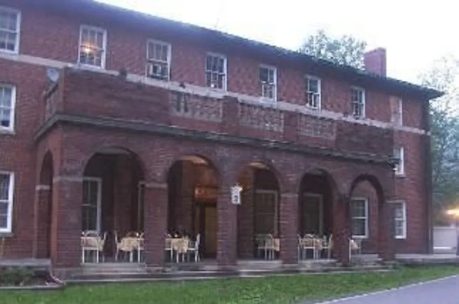 Elkhorn Inn & Theatre hotel detail image 2