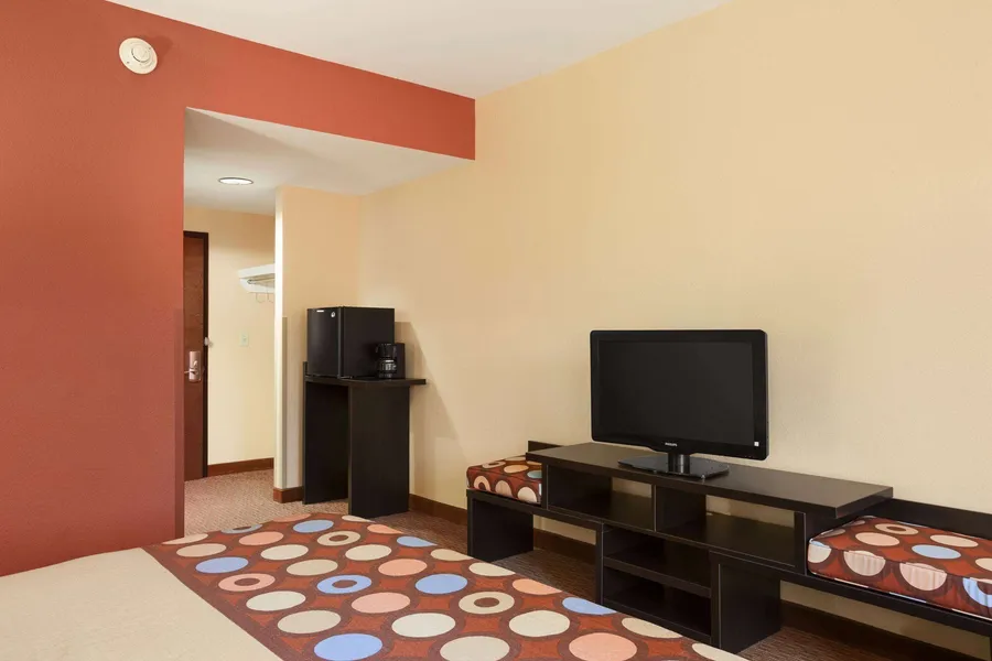 Super 8 by Wyndham Pennsville/Wilmington hotel detail image 6