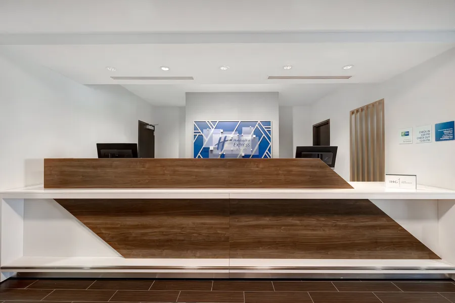 Holiday Inn Express & Suites Kansas City KU Medical Center by IHG hotel detail image 6