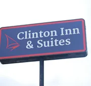 Clinton Inn And Suites hotel detail image 4