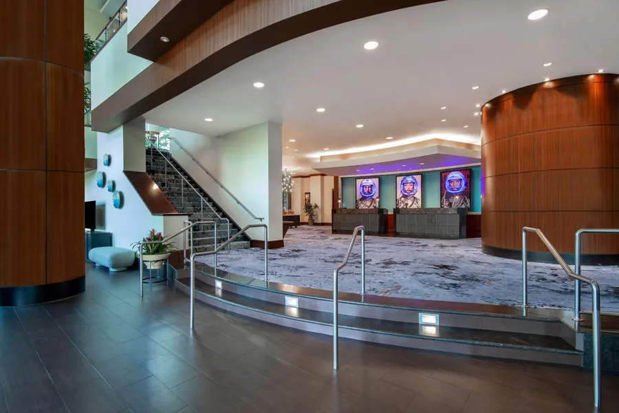 Embassy Suites Houston Downtown hotel detail image 6