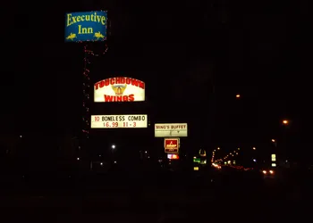 Executive Inn hotel thumbnail 4