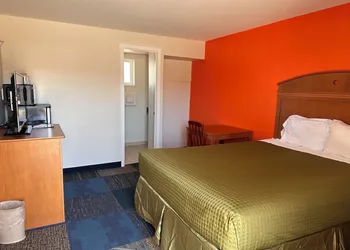 Gateway Lodge hotel thumbnail 7