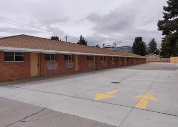 Skyline Motor Inn Cody Wyoming hotel thumbnail 2