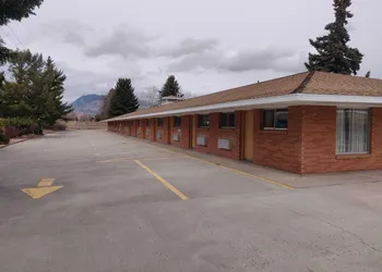 Skyline Motor Inn Cody Wyoming hotel thumbnail 4