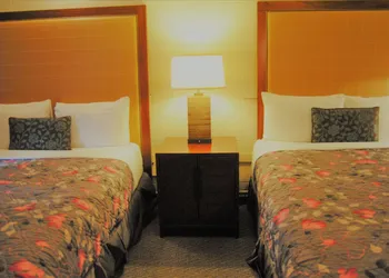 Derrick Motel hotel thumbnail 3
