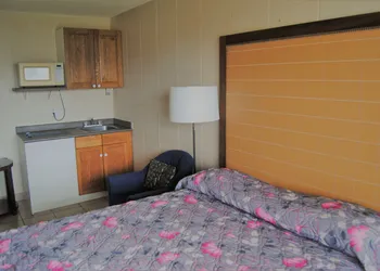 Derrick Motel hotel thumbnail 6