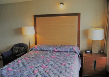 Derrick Motel hotel thumbnail 8