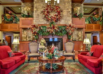 The Inn at Christmas Place hotel thumbnail 2