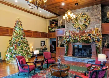 The Inn at Christmas Place hotel thumbnail 3