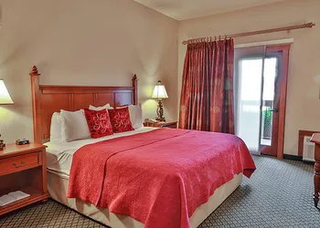 The Inn at Christmas Place hotel thumbnail 6