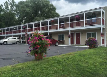 Cozy Corner Motel hotel thumbnail 4