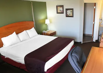 Eagle Inn Charleston hotel thumbnail 6