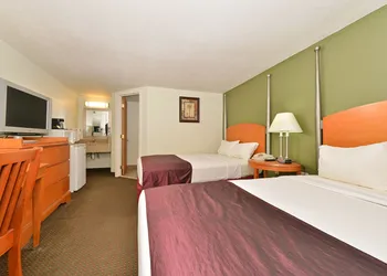 Eagle Inn Charleston hotel thumbnail 8