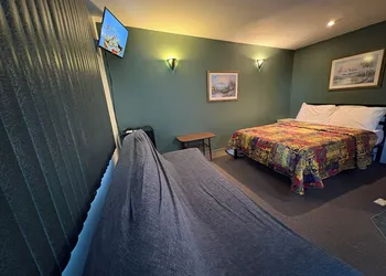 Motel Le Voyageur hotel thumbnail 8