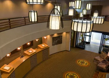 Hallmark Resort - Newport hotel thumbnail 4