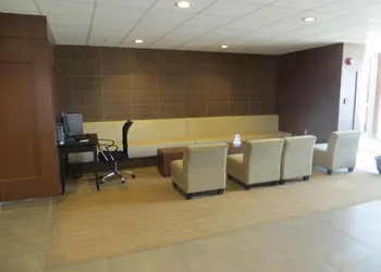 New Lodge Winnipeg hotel thumbnail 2