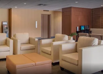 New Lodge Winnipeg hotel thumbnail 5