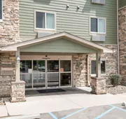 Suburban Studios Triadelphia - Wheeling at The Highlands hotel detail image 4