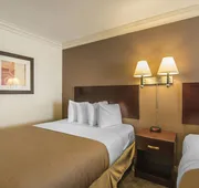 Quality Inn & Suites hotel detail image 7