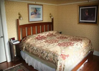 Alaskas Capital Inn Bed & Breakfast hotel thumbnail 7