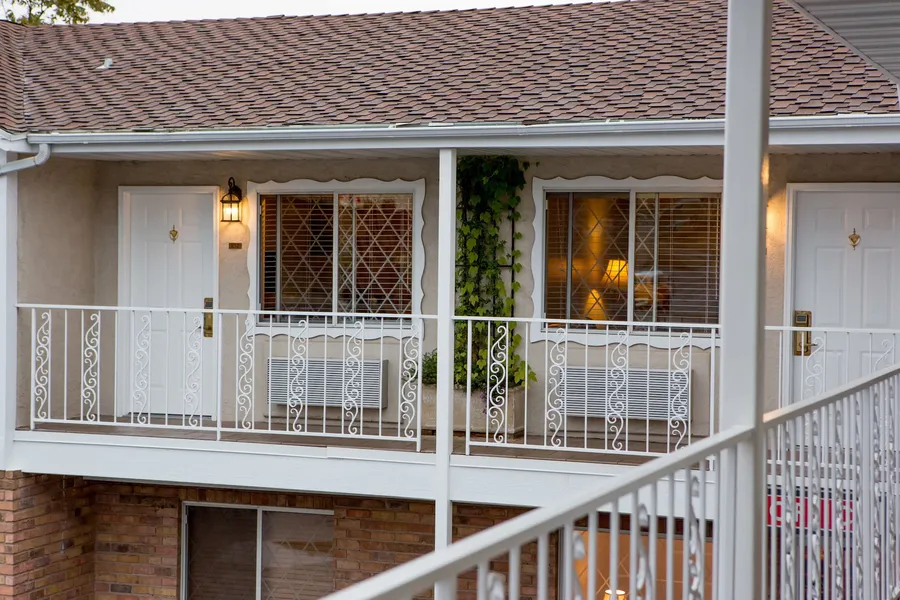Chalet Motel hotel detail image 2