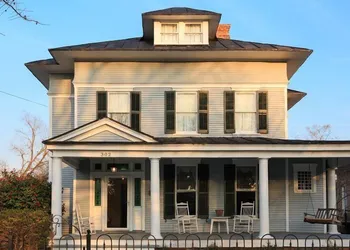 Inner Banks Inn hotel thumbnail 3