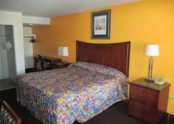 Plum Tree Inn hotel thumbnail 5