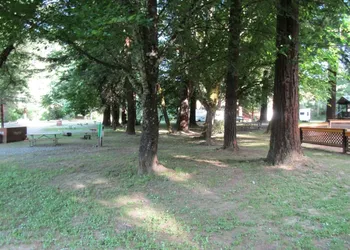 Dean Creek Resort hotel thumbnail 7