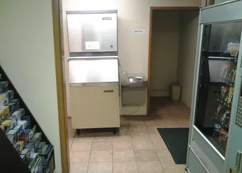 Xenia Country Inn hotel thumbnail 3