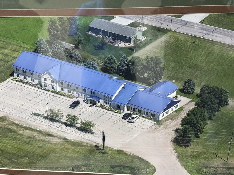De Smet Super Deluxe Inn and Suites hotel detail image 2