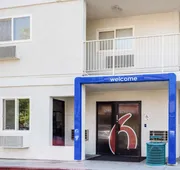 Motel 6 Bakersfield, CA - East hotel detail image 5