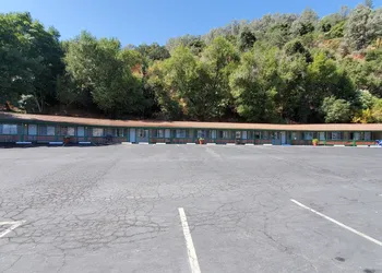 Clear Lake Vista Resort hotel thumbnail 3