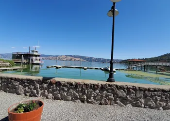 Clear Lake Vista Resort hotel thumbnail 5