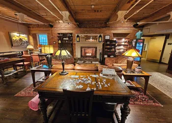 The Common Man Inn & Restaurant hotel thumbnail 2